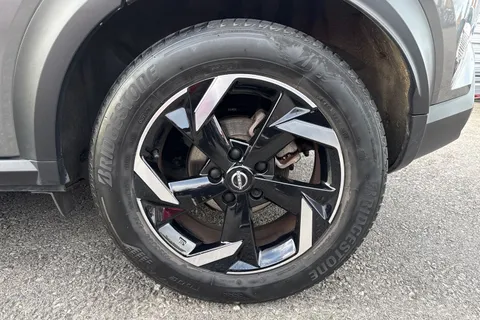 OV23WSK Nissan Juke 1.6 N-Connecta Auto Euro 6 5dr Thumbnail #11