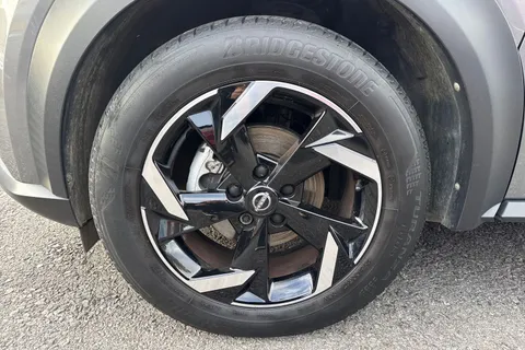 OV23WSK Nissan Juke 1.6 N-Connecta Auto Euro 6 5dr Thumbnail #12