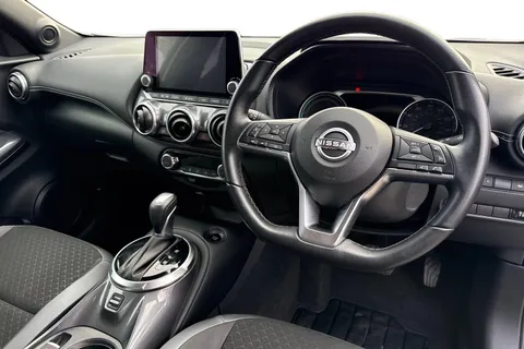 OV23WSK Nissan Juke 1.6 N-Connecta Auto Euro 6 5dr Thumbnail #15