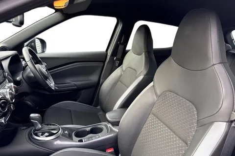 OV23WSK Nissan Juke 1.6 N-Connecta Auto Euro 6 5dr Thumbnail #17