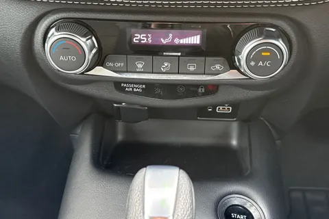 OV23WSK Nissan Juke 1.6 N-Connecta Auto Euro 6 5dr Thumbnail #23