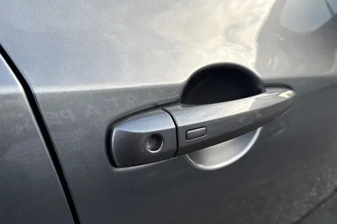 OV23WSK Nissan Juke 1.6 N-Connecta Auto Euro 6 5dr Thumbnail #30