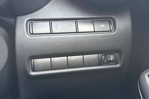 OV23WSK Nissan Juke 1.6 N-Connecta Auto Euro 6 5dr Thumbnail #37