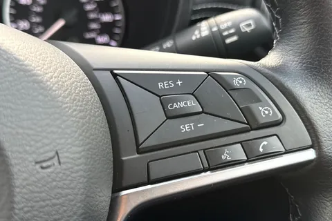 OV23WSK Nissan Juke 1.6 N-Connecta Auto Euro 6 5dr Thumbnail #38