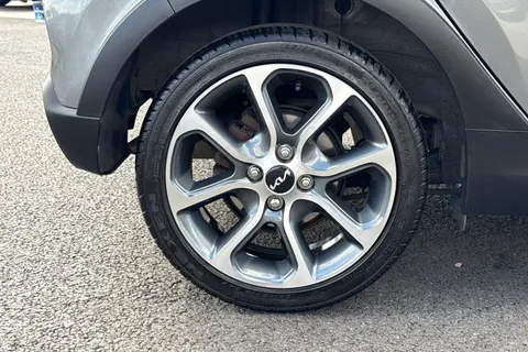 MD72PFZ Kia Picanto 1.0 DPi X-Line Euro 6 (s/s) 5dr Thumbnail #10