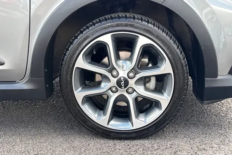 MD72PFZ Kia Picanto 1.0 DPi X-Line Euro 6 (s/s) 5dr Thumbnail #11