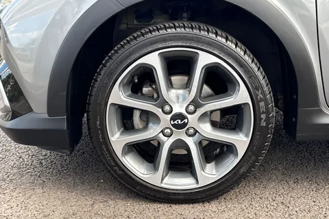 MD72PFZ Kia Picanto 1.0 DPi X-Line Euro 6 (s/s) 5dr Thumbnail #12