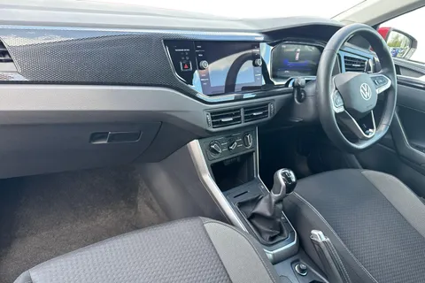 MC23URD Volkswagen Polo 1.0 Life 5dr **16' TORSBY ALLOYS + PARKING SENSORS FRONT & REAR** Thumbnail #15