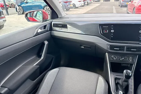 MC23URD Volkswagen Polo 1.0 Life 5dr **16' TORSBY ALLOYS + PARKING SENSORS FRONT & REAR** Thumbnail #20