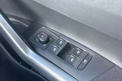 MC23URD Volkswagen Polo 1.0 Life 5dr **16' TORSBY ALLOYS + PARKING SENSORS FRONT & REAR** Thumbnail #21