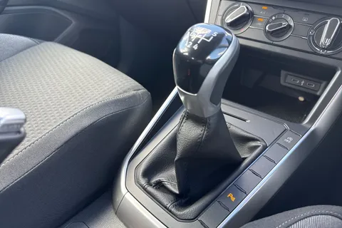 MC23URD Volkswagen Polo 1.0 Life 5dr **16' TORSBY ALLOYS + PARKING SENSORS FRONT & REAR** Thumbnail #33