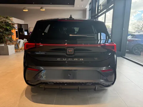  CUPRA Born e-Boost 79kWh VZ Auto 5dr Thumbnail #3
