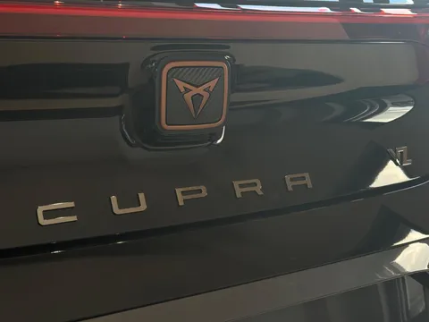  CUPRA Born e-Boost 79kWh VZ Auto 5dr Thumbnail #6