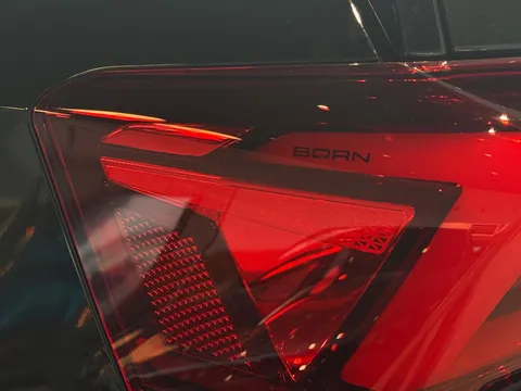  CUPRA Born e-Boost 79kWh VZ Auto 5dr Thumbnail #9