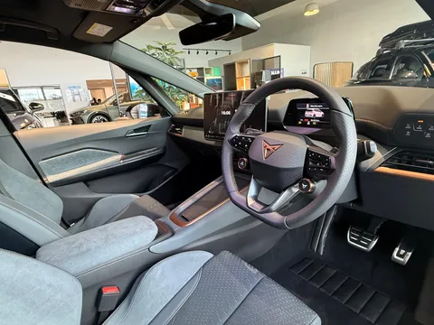  CUPRA Born e-Boost 79kWh VZ Auto 5dr Thumbnail #22