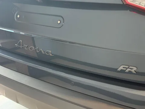  SEAT Arona 1.0 TSI FR First Edition Euro 6 (s/s) 5dr Thumbnail #8