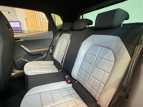  SEAT Arona 1.0 TSI FR First Edition Euro 6 (s/s) 5dr Thumbnail #11