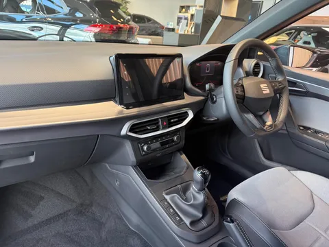  SEAT Arona 1.0 TSI FR First Edition Euro 6 (s/s) 5dr Thumbnail #14