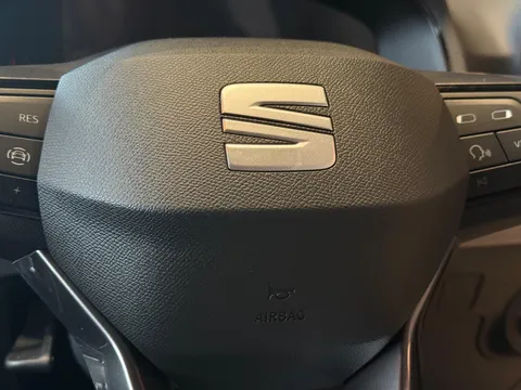  SEAT Arona 1.0 TSI FR First Edition Euro 6 (s/s) 5dr Thumbnail #19