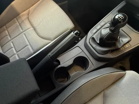  SEAT Arona 1.0 TSI FR First Edition Euro 6 (s/s) 5dr Thumbnail #21