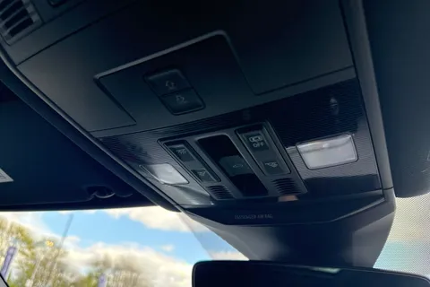 MD75DLY Volkswagen T-Roc 1.5 TSI Style Design 5dr DSG Thumbnail #41