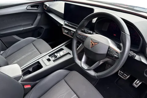 KO24YBD CUPRA Leon 1.4 eHybrid 12.8kWh VZ2 Design Edition DSG Euro 6 (s/s) 5dr Thumbnail #9