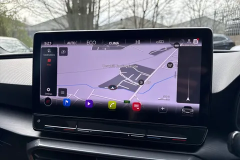 KO24YBD CUPRA Leon 1.4 eHybrid 12.8kWh VZ2 Design Edition DSG Euro 6 (s/s) 5dr Thumbnail #13