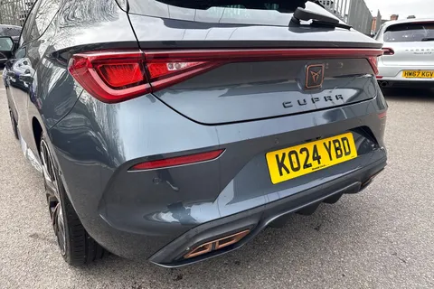 KO24YBD CUPRA Leon 1.4 eHybrid 12.8kWh VZ2 Design Edition DSG Euro 6 (s/s) 5dr Thumbnail #17