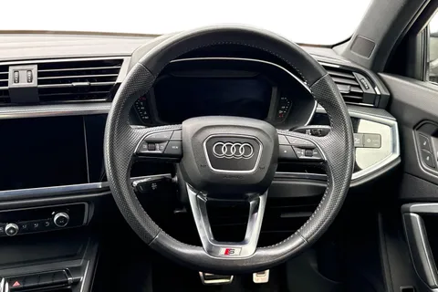 LL19KFF Audi Q3 2.0 TDI 35 S line S Tronic Euro 6 (s/s) 5dr Thumbnail #19
