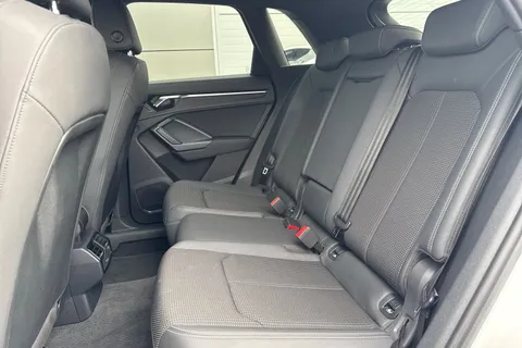 LL19KFF Audi Q3 2.0 TDI 35 S line S Tronic Euro 6 (s/s) 5dr Thumbnail #20