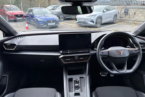 KO24YBD CUPRA Leon 1.4 eHybrid 12.8kWh VZ2 Design Edition DSG Euro 6 (s/s) 5dr Thumbnail #27