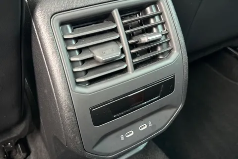 KO24YBD CUPRA Leon 1.4 eHybrid 12.8kWh VZ2 Design Edition DSG Euro 6 (s/s) 5dr Thumbnail #28