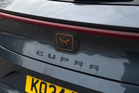 KO24YBD CUPRA Leon 1.4 eHybrid 12.8kWh VZ2 Design Edition DSG Euro 6 (s/s) 5dr Thumbnail #29