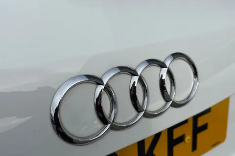 LL19KFF Audi Q3 2.0 TDI 35 S line S Tronic Euro 6 (s/s) 5dr Thumbnail #30