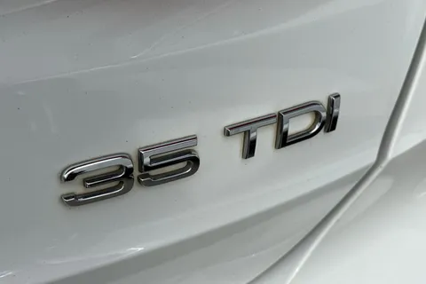 LL19KFF Audi Q3 2.0 TDI 35 S line S Tronic Euro 6 (s/s) 5dr Thumbnail #31