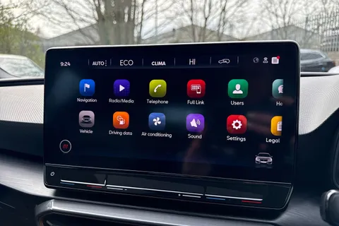 KO24YBD CUPRA Leon 1.4 eHybrid 12.8kWh VZ2 Design Edition DSG Euro 6 (s/s) 5dr Thumbnail #34