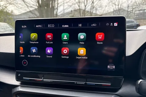 KO24YBD CUPRA Leon 1.4 eHybrid 12.8kWh VZ2 Design Edition DSG Euro 6 (s/s) 5dr Thumbnail #36