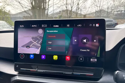 KO24YBD CUPRA Leon 1.4 eHybrid 12.8kWh VZ2 Design Edition DSG Euro 6 (s/s) 5dr Thumbnail #37