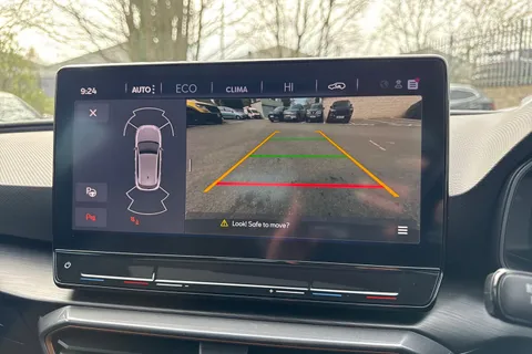 KO24YBD CUPRA Leon 1.4 eHybrid 12.8kWh VZ2 Design Edition DSG Euro 6 (s/s) 5dr Thumbnail #39