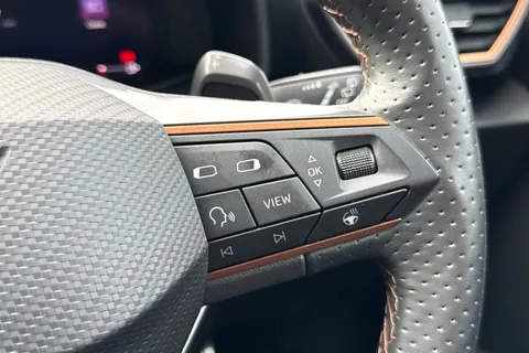 KO24YBD CUPRA Leon 1.4 eHybrid 12.8kWh VZ2 Design Edition DSG Euro 6 (s/s) 5dr Thumbnail #41