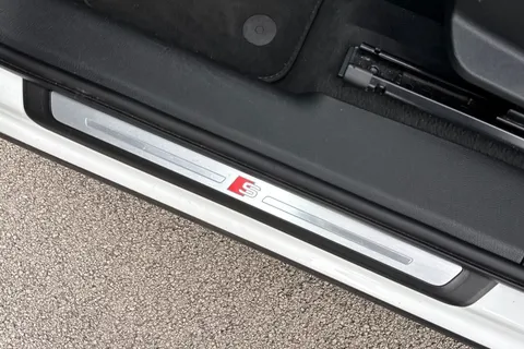 LL19KFF Audi Q3 2.0 TDI 35 S line S Tronic Euro 6 (s/s) 5dr Thumbnail #45