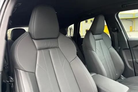 PF75YGO Audi Q5 SUV S line e-hybrid quattro 299 PS S tronic Thumbnail #24