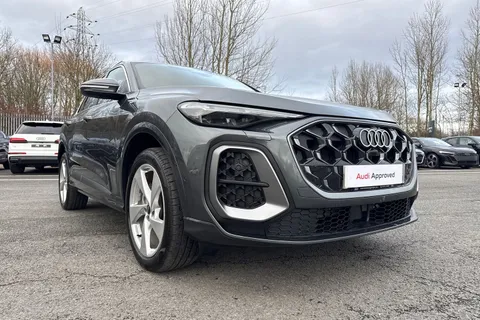 PF75YGO Audi Q5 SUV S line e-hybrid quattro 299 PS S tronic Thumbnail #28