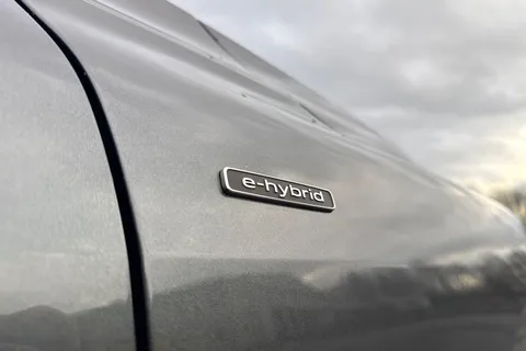PF75YGO Audi Q5 SUV S line e-hybrid quattro 299 PS S tronic Thumbnail #29