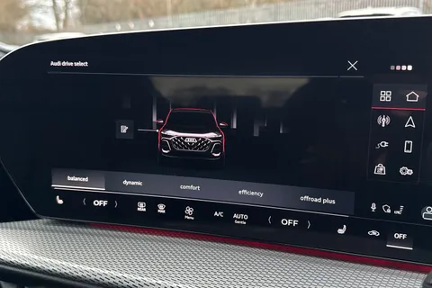 PF75YGO Audi Q5 SUV S line e-hybrid quattro 299 PS S tronic Thumbnail #57