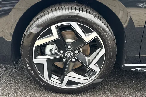  Volkswagen Passat 1.5 eTSI MHEV R-Line DSG Euro 6 (s/s) 5dr Thumbnail #11