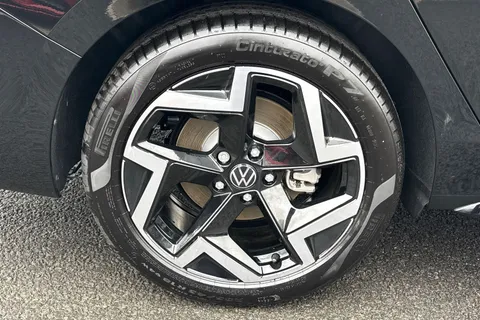  Volkswagen Passat 1.5 eTSI MHEV R-Line DSG Euro 6 (s/s) 5dr Thumbnail #13