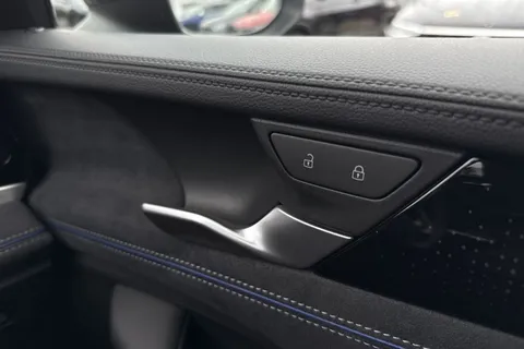  Volkswagen Passat 1.5 eTSI MHEV R-Line DSG Euro 6 (s/s) 5dr Thumbnail #21