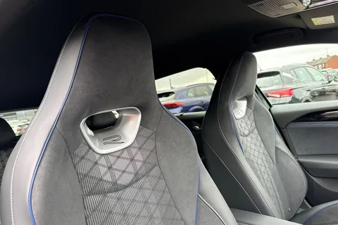  Volkswagen Passat 1.5 eTSI MHEV R-Line DSG Euro 6 (s/s) 5dr Thumbnail #24