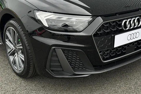 Audi A1 1.0 TFSI 30 S line Sportback S Tronic Euro 6 (s/s) 5dr Thumbnail #9